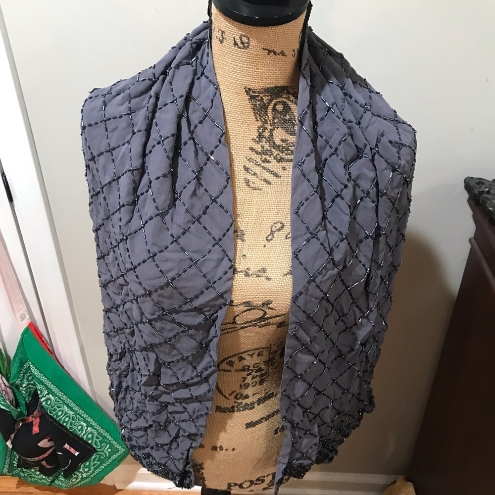 Gray Textured Scarf - Picture 2 of 6